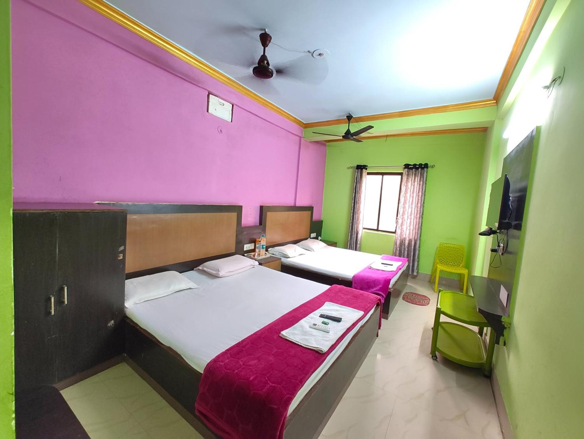 Goroomgo Samrat Palace Puri Near Sea Beach With Parking Facilities - Restaurant Available - Couple Friendly Exterior foto