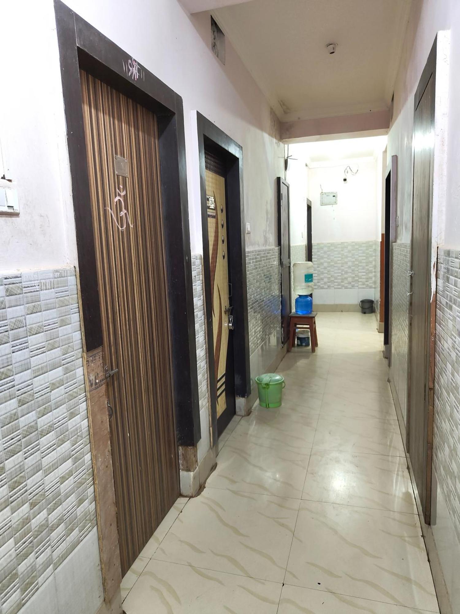 Goroomgo Samrat Palace Puri Near Sea Beach With Parking Facilities - Restaurant Available - Couple Friendly Exterior foto